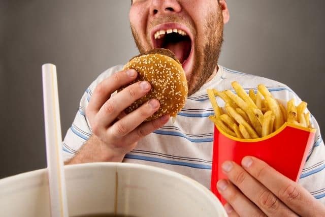 Binge eating: quando l’abbuffata diventa un problema?